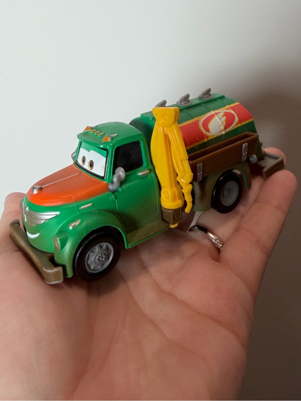 Disney Pixar Planes Chug Fuel Truck 1:55 Scale Diecast Metal Fire & Rescue Car